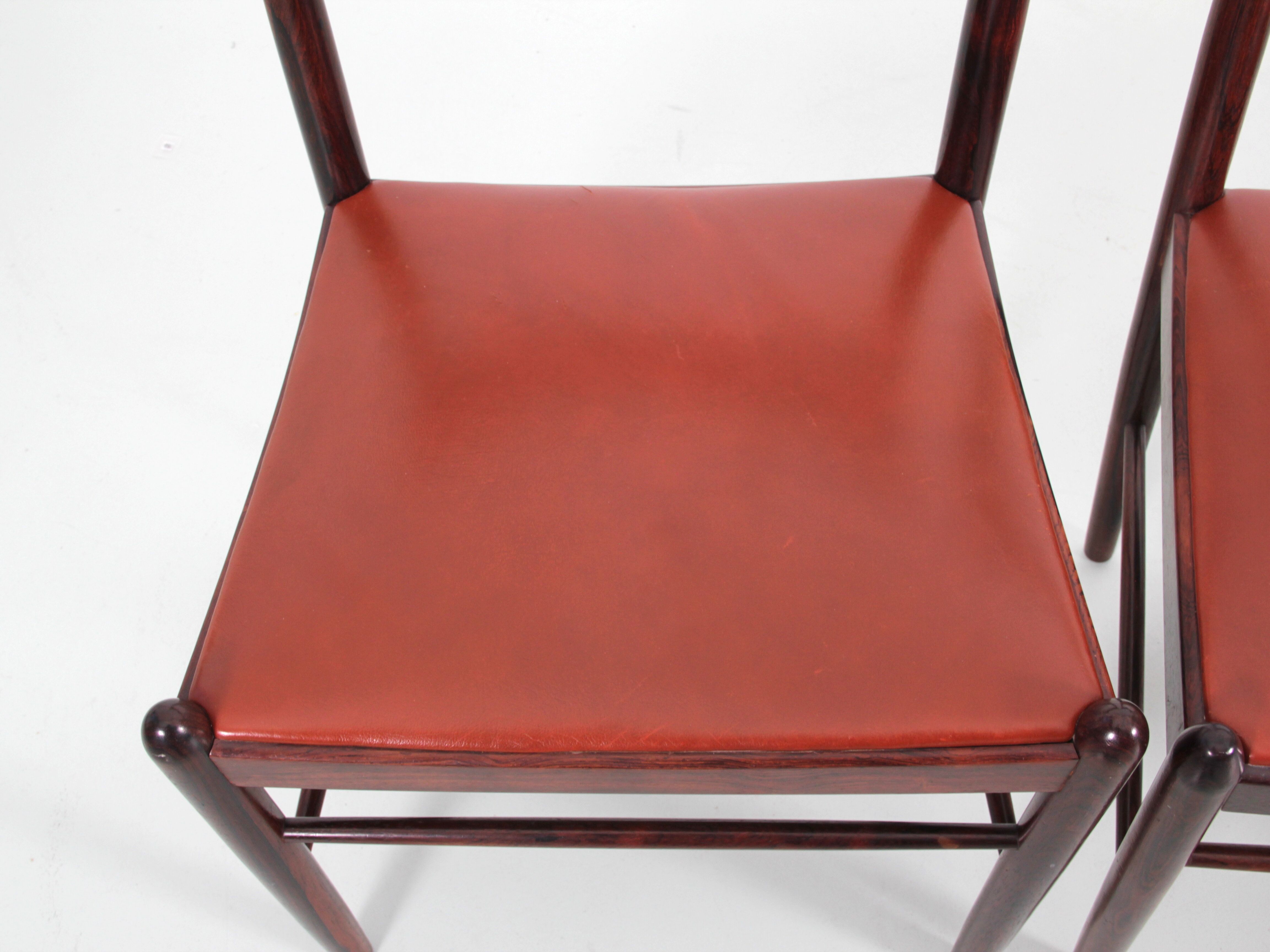 Suite of 4 Scandinavian chairs in Rio rosewood
