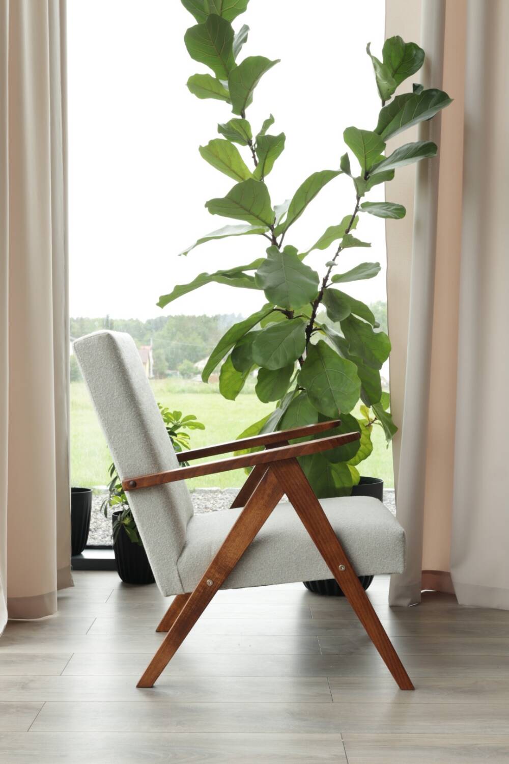 Fauteuil vintage blanc cassé bouclé zig Zag 1970