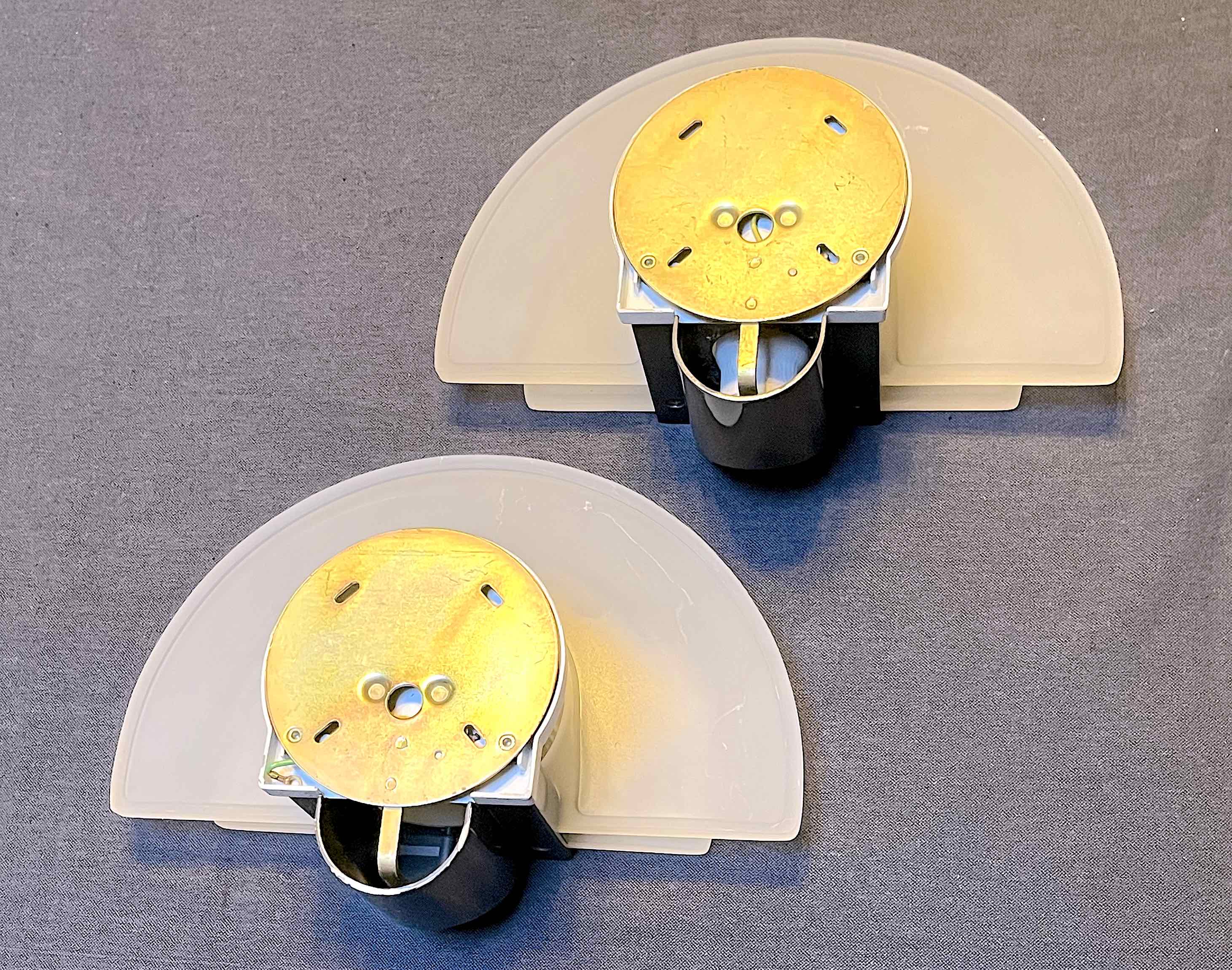 Pair of "Diva" wall lamps, by Ezio Didone for Arteluce, 1980s