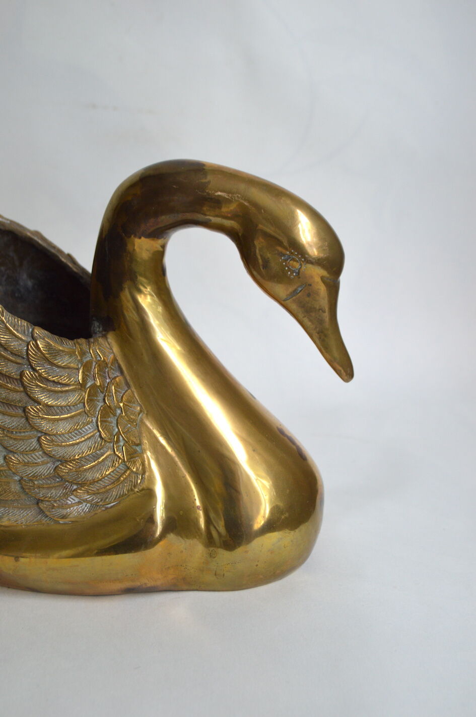 XXL brass swan pot cover