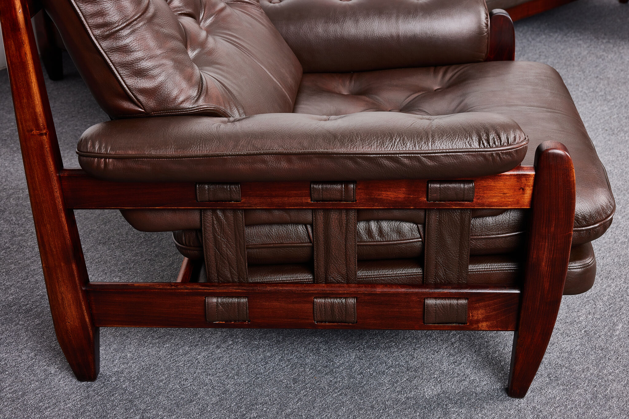 Canapé en palissandre et cuir de veau des années 60, rodeio par jean gillon, 1968