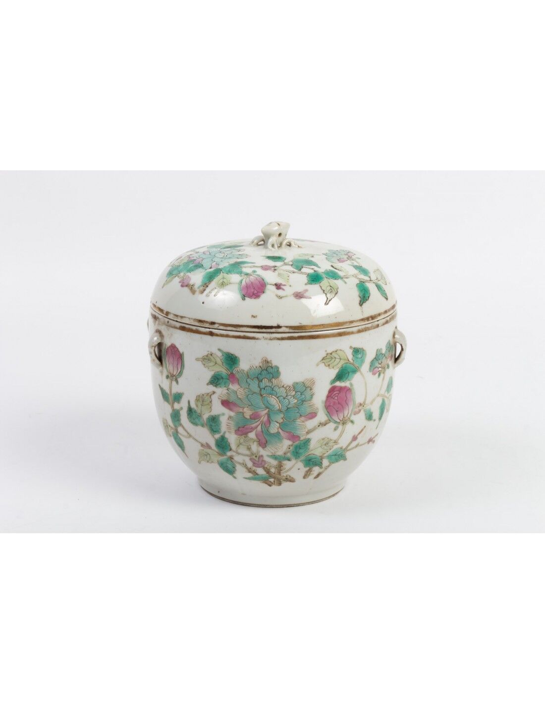 Covered Pot China, Late Nineteenth Century