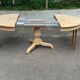 Table à manger ronde extensible rénovée pied central tripode bois 115-205cm