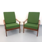 Pair of vintage Scandinavian armchairs in teak and green fabric from the 1960s.