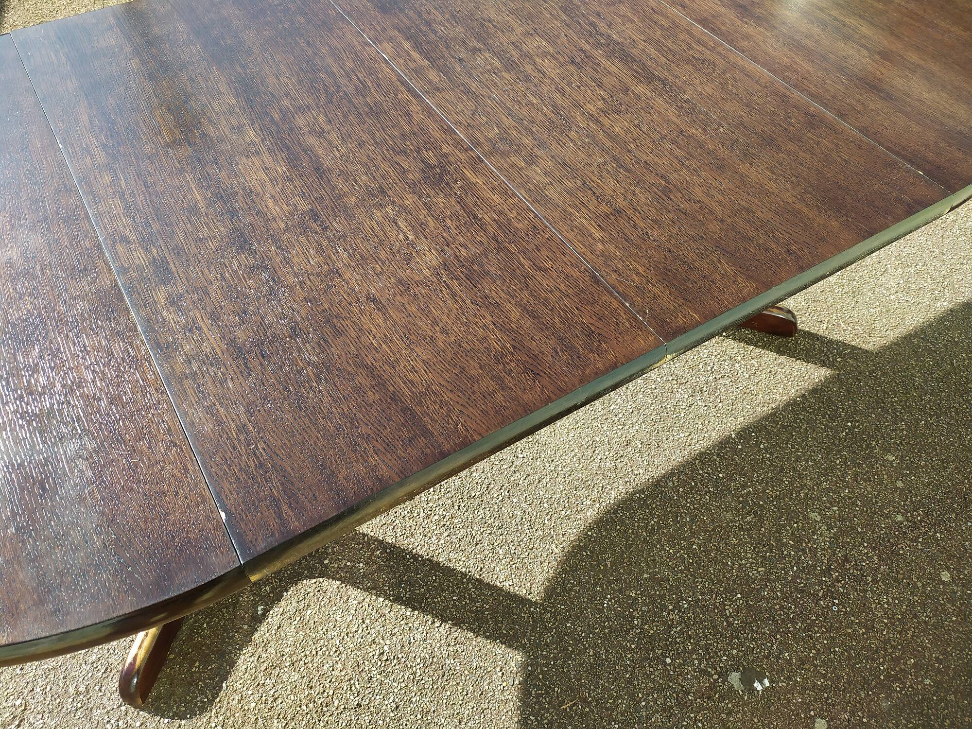 Round extendable wooden table - year 1960 - 110cm to 210cm
