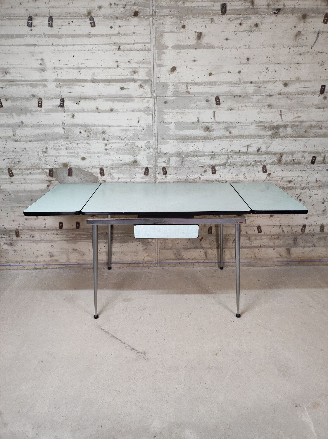 Formica table