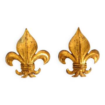 A pair of large 1970s gilt metal Fleur-de-Lis wall lamps by Hans Kögl