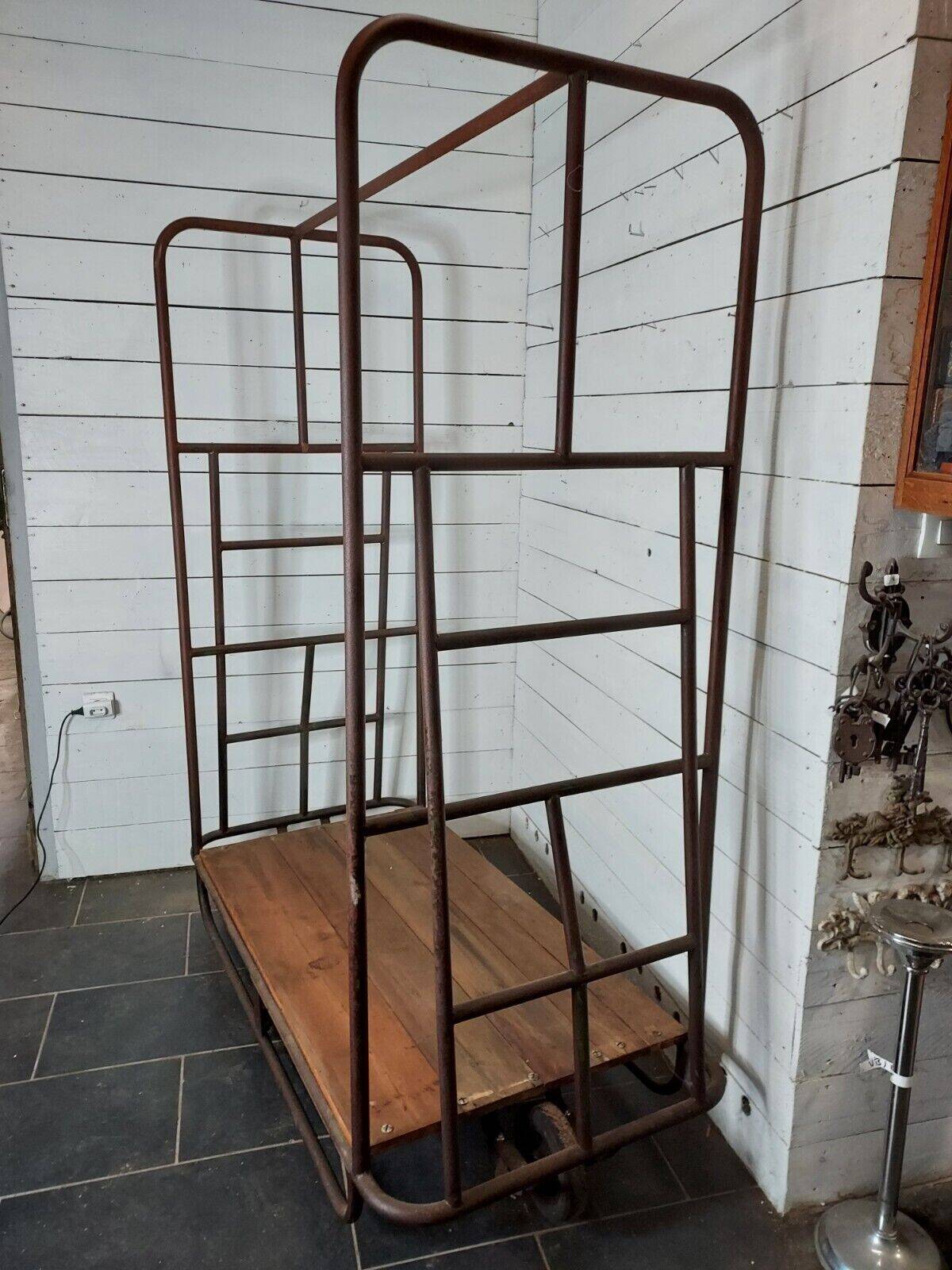 Iron and wood industrial trolley / clothes rack