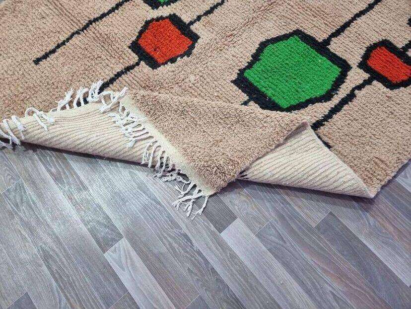 Moroccan rug in natural wool 250cmx150cm