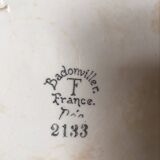 Set old flat plates flowered