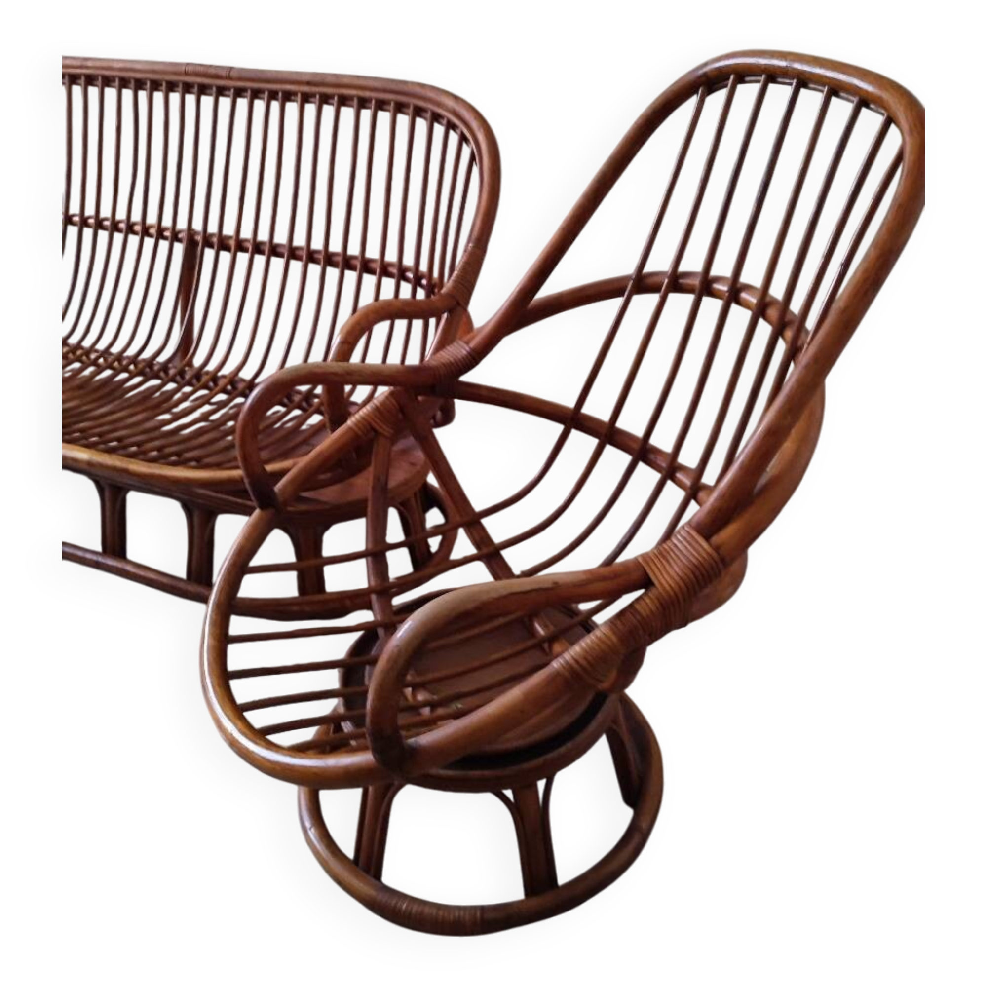 Lot 2 fauteuils rotin