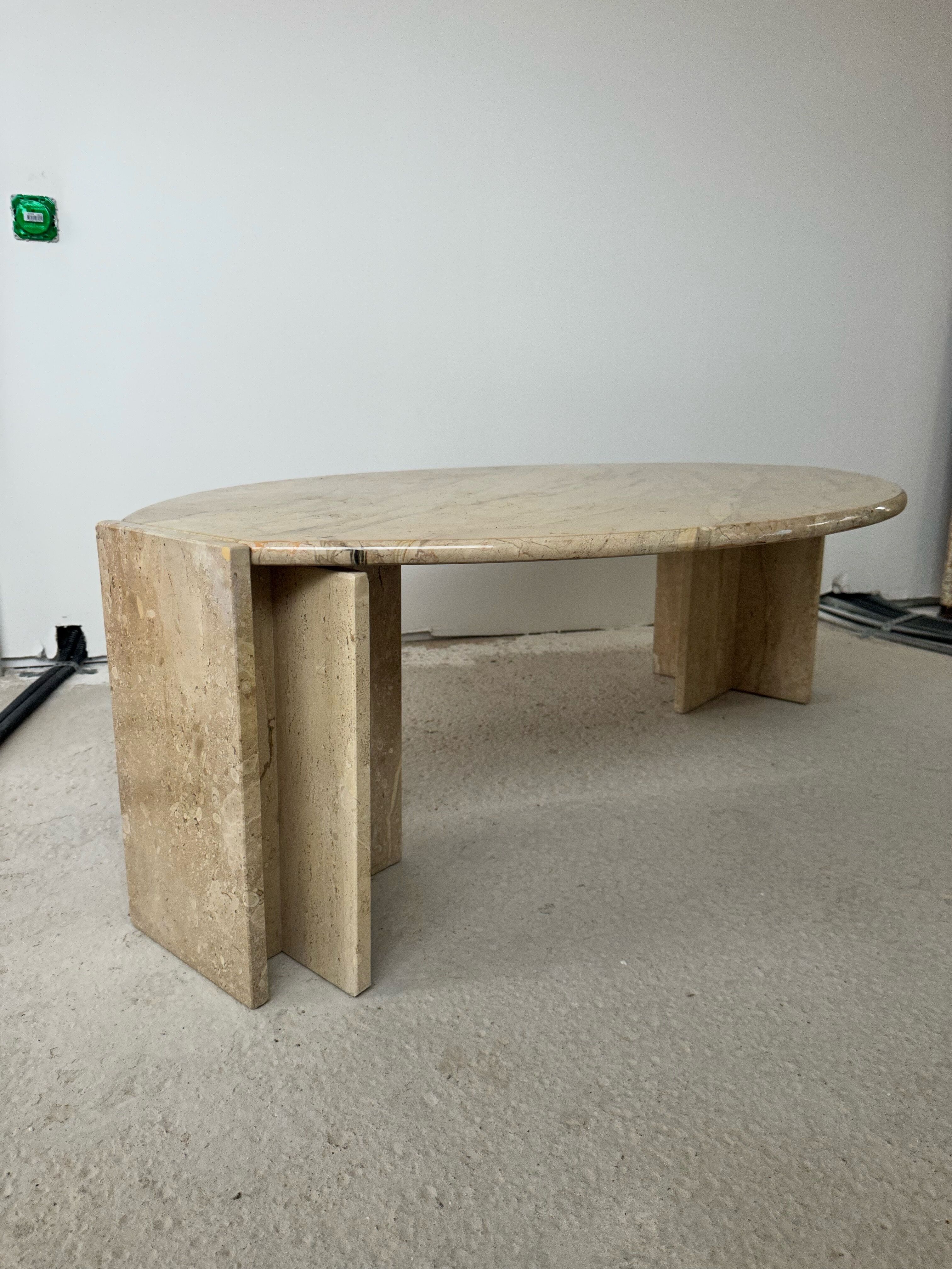 Travertine coffee table, Italian design of the 80s