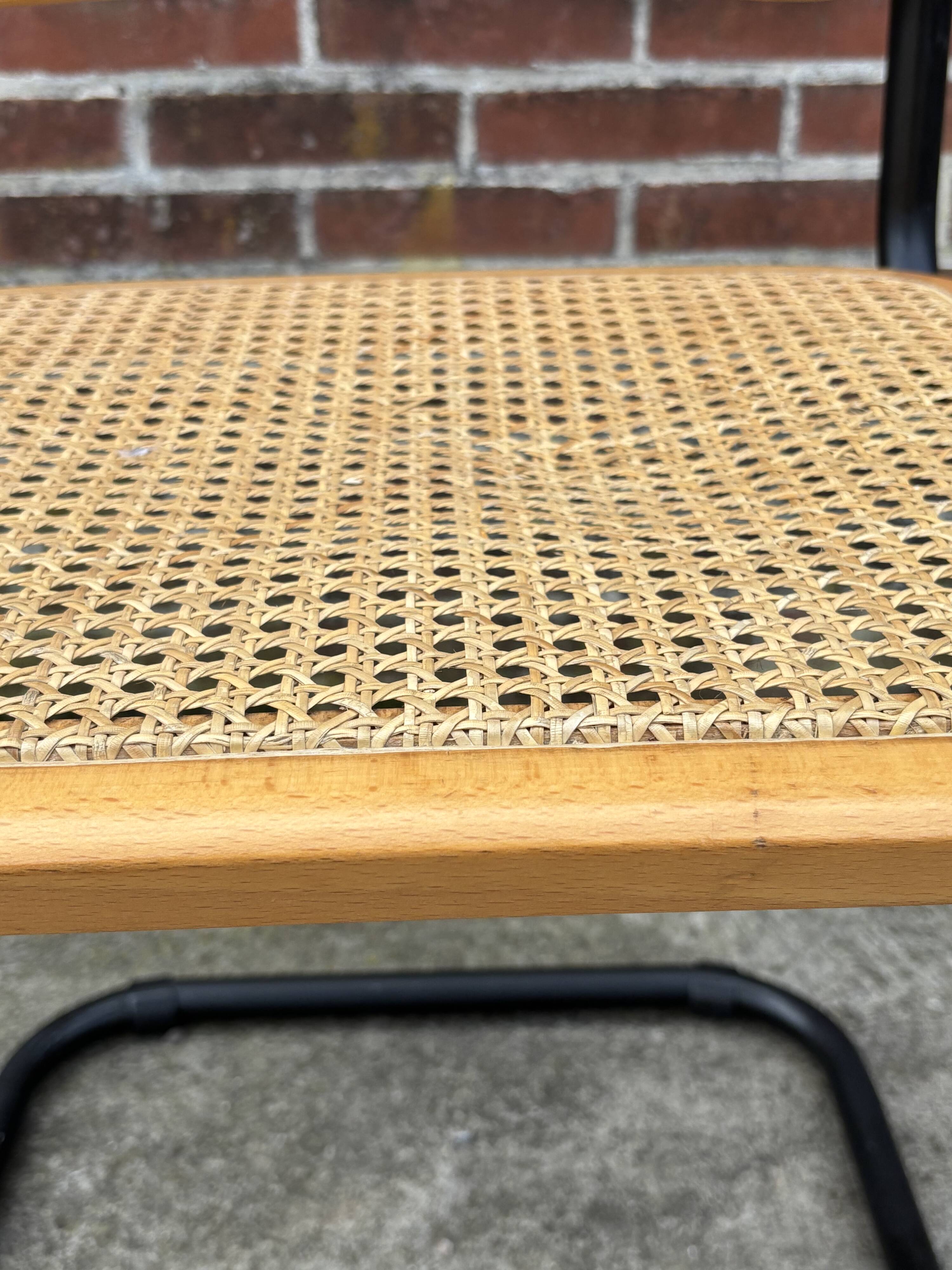 Set of 4 chairs Cesca B32 designed by Marcel Breuer design black frame