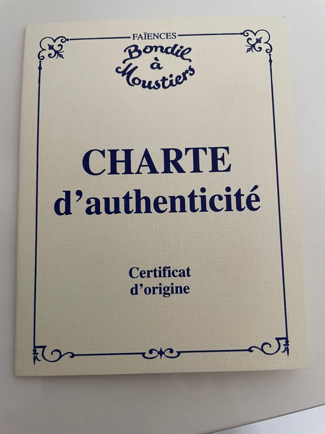 Decorative sugar bowl