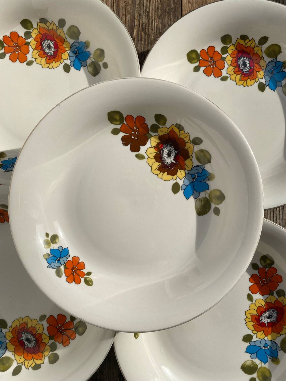 Vintage floral soup plates