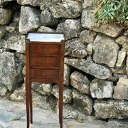 Petite table Chiffonnière en bois de placage de style Transition .