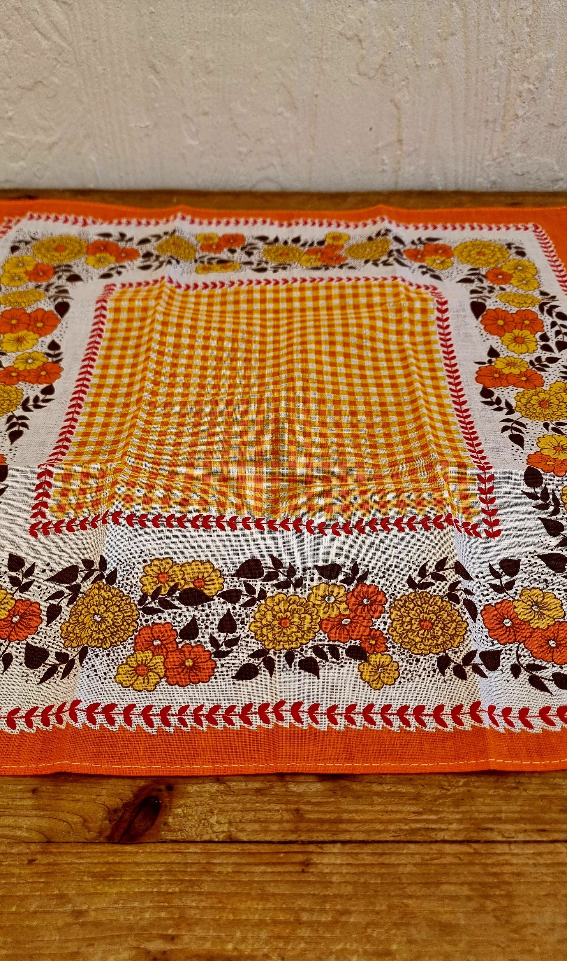Set of 5 seventies table napkins