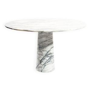 Table à manger en marbre