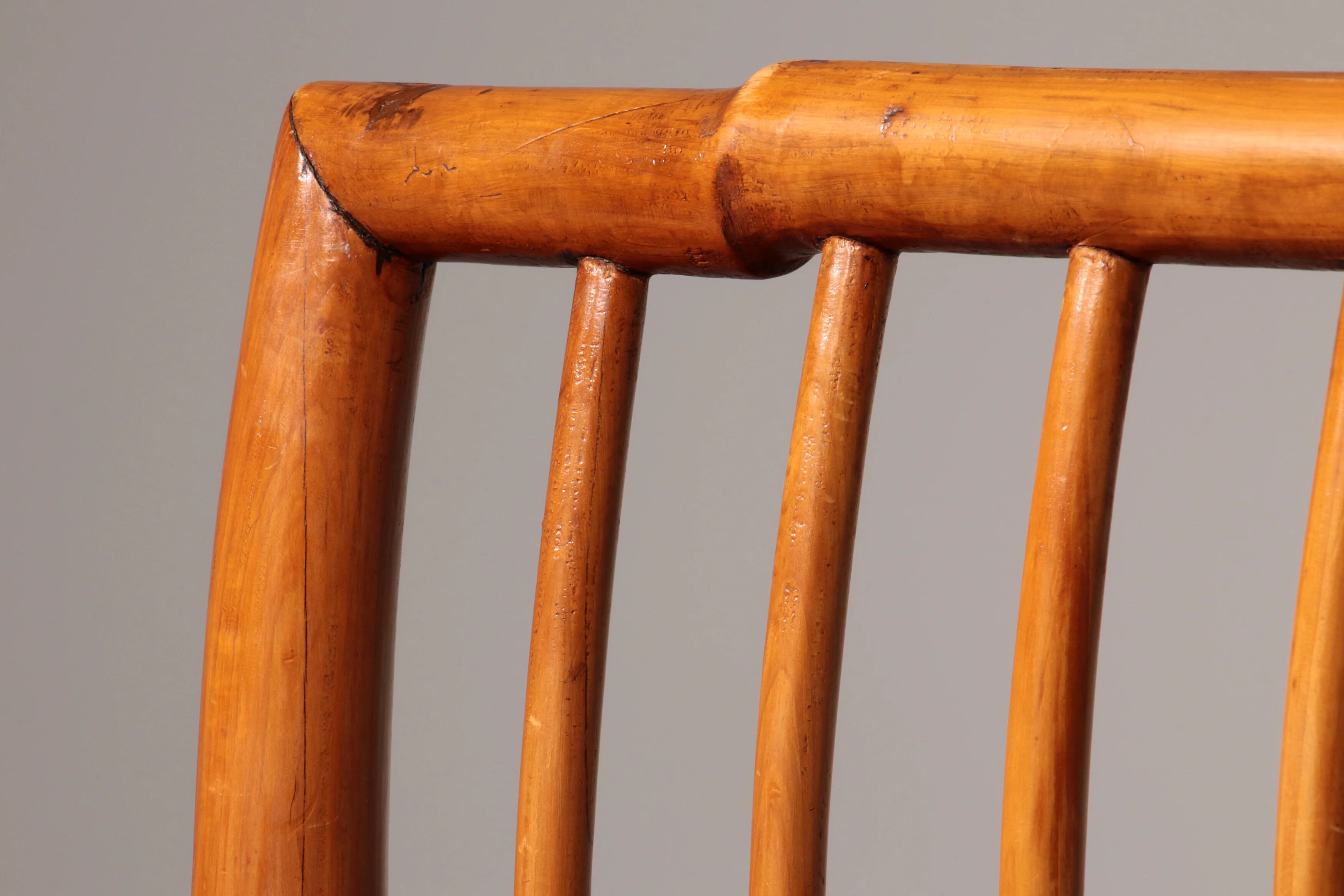 Rare Hongmu comb-back armchairs, hand-carved, late Qing dynasty, Asia