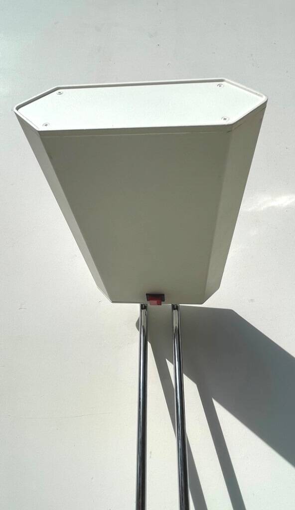 Regent halogen floor lamp. Vintage 80s