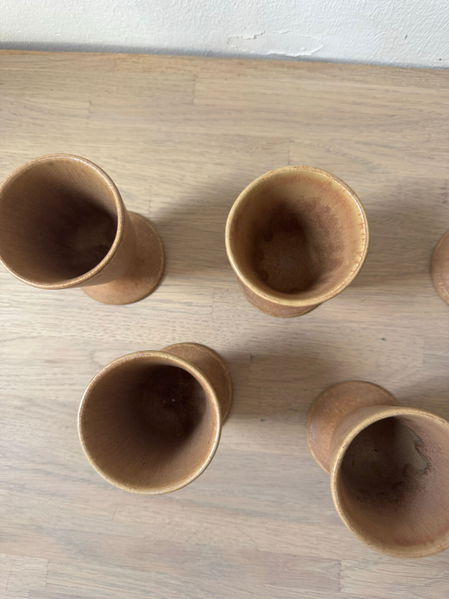 Lot of 8 vintage beige and brown enamelled stoneware mazagrans from the 1970s.