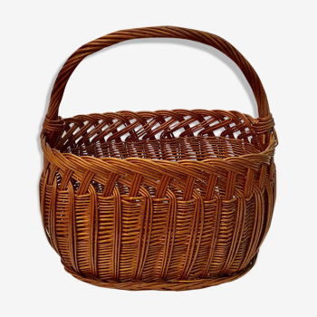 Panier en osier tressé avec poignée vintage dimension : hauteur -40cm- largeur -38cm- Pr-21 cm-