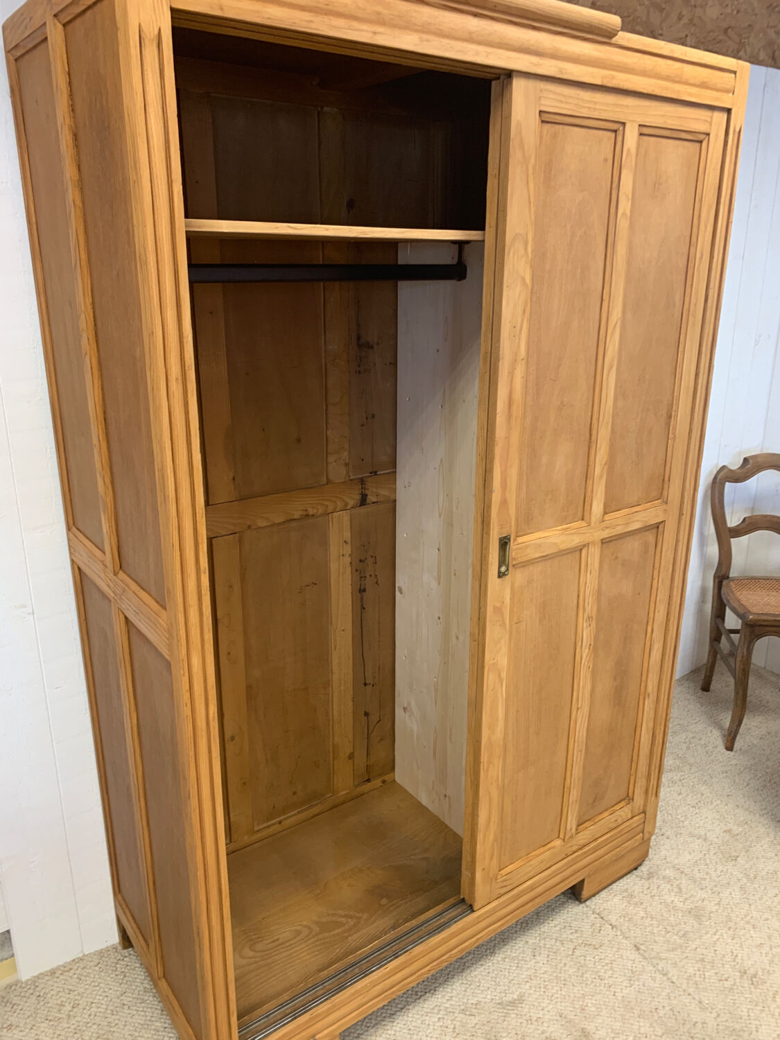 Armoire parisienne portes coulissantes