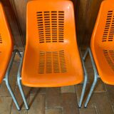 Chaises en plastique