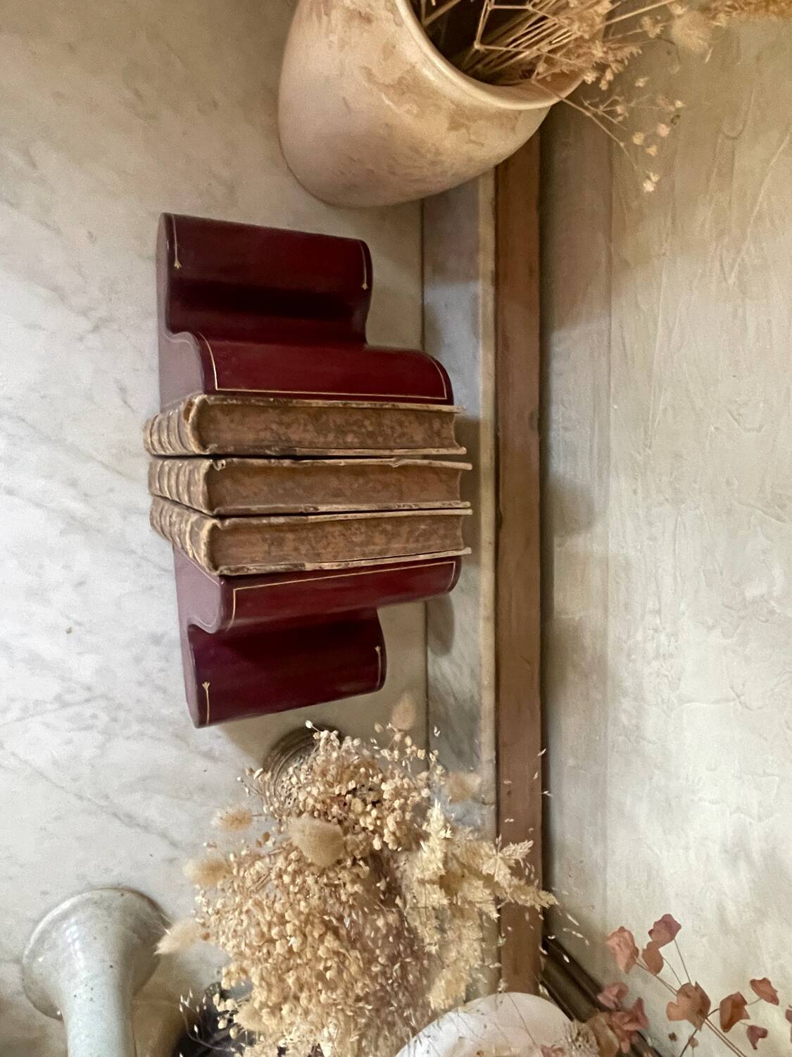 Pair of Italian leather bookends from the 60s