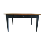 Farm table