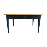 Farm table