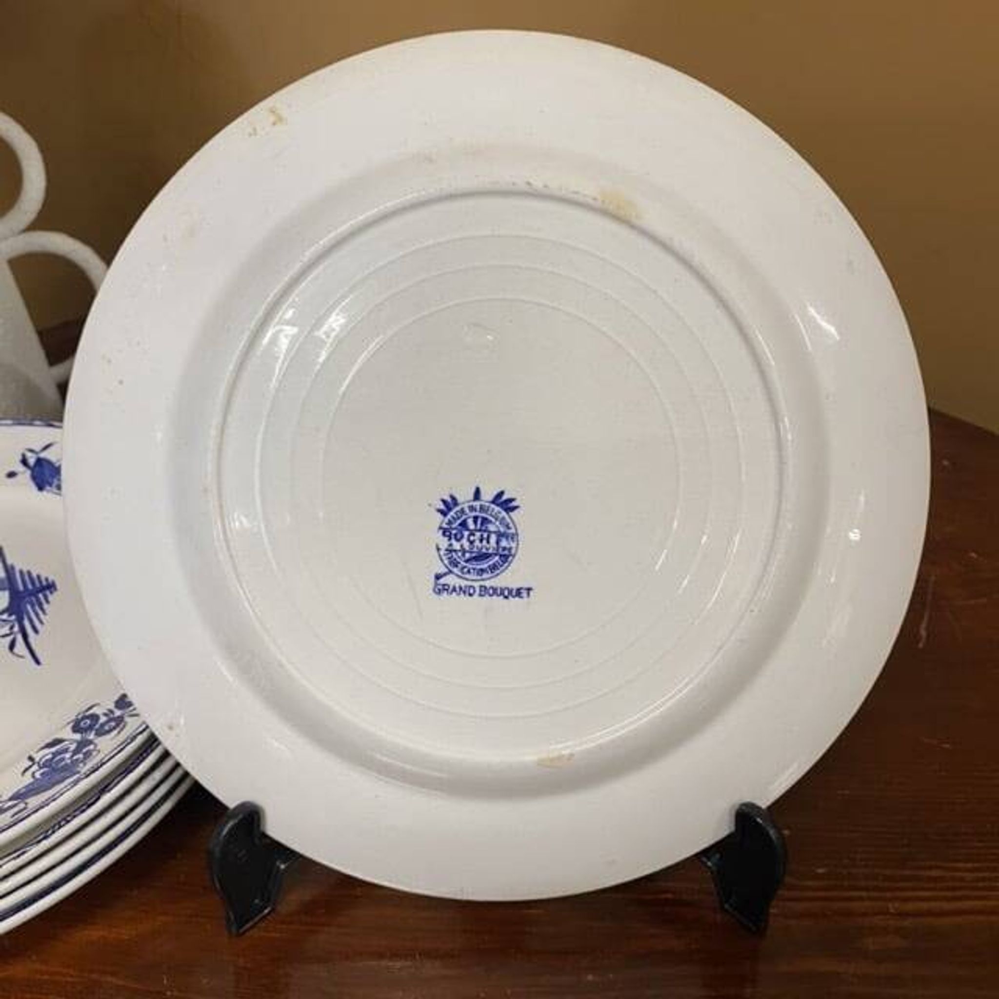 Set of 12 Tournai porcelain plates, Boch Frères, fly decor
