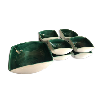 Table serving consisting of one dish and 8 bowls