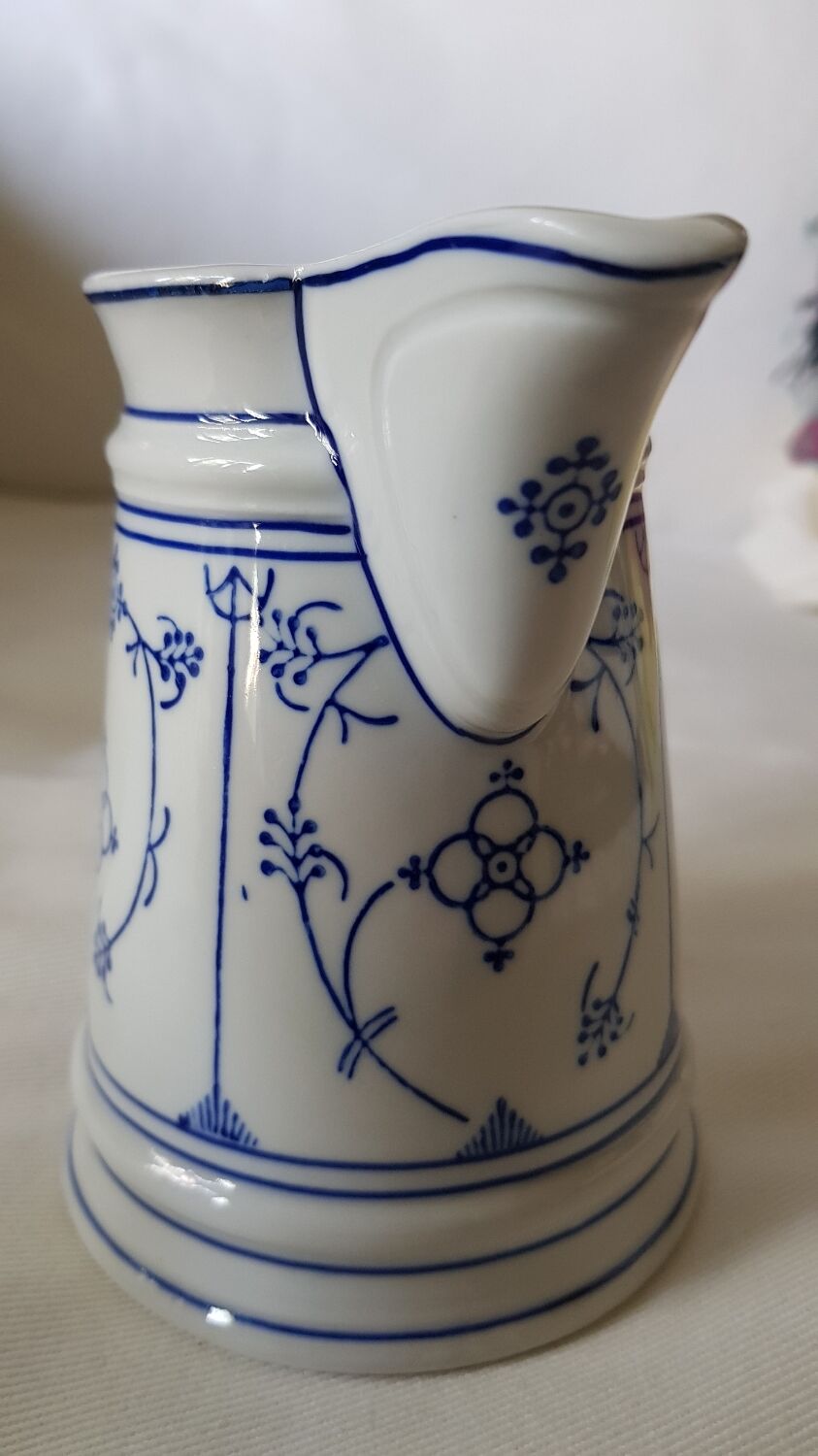 Pichet à lait en porcelaine Rieber en motif de Saxe bleu-blanc