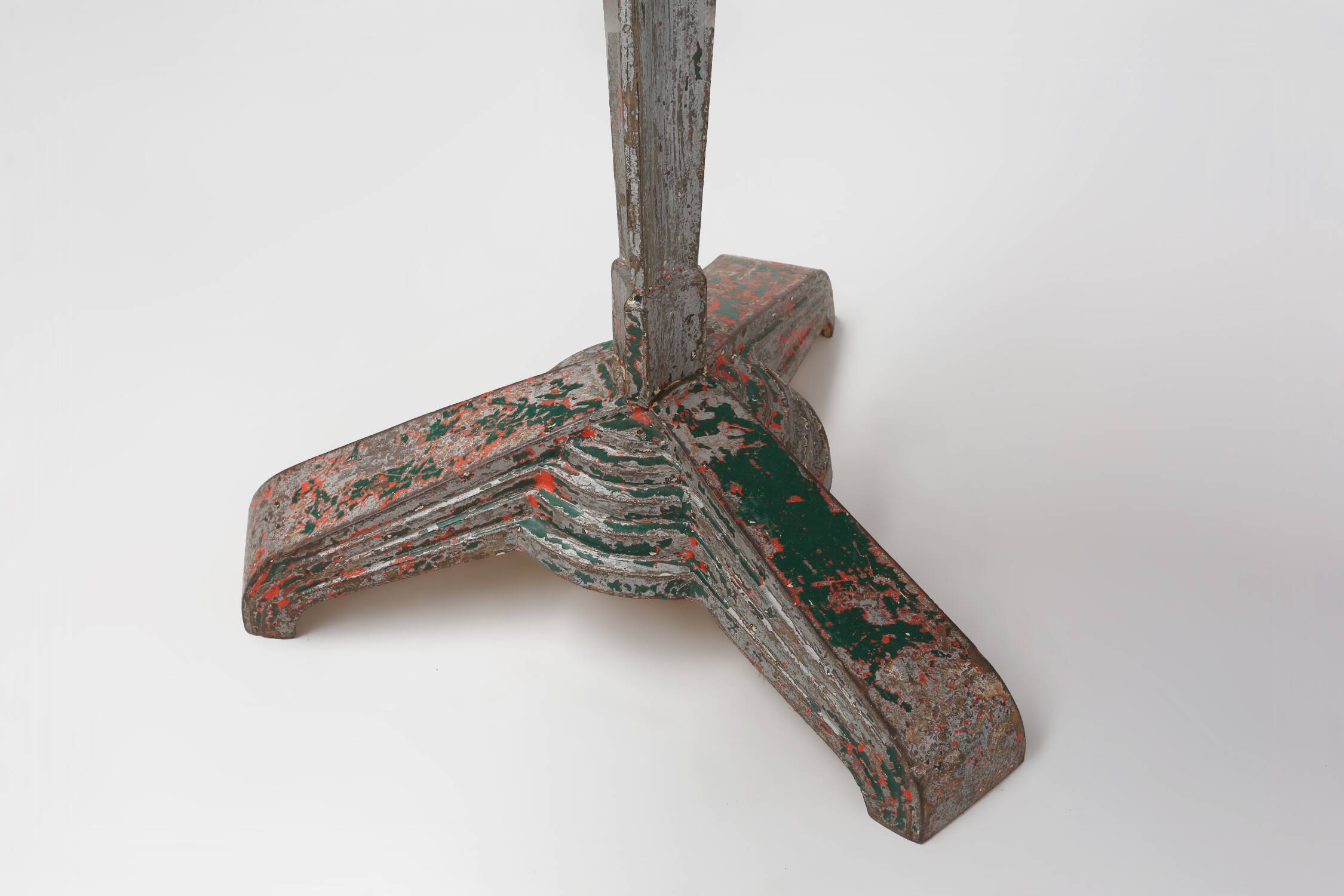 Louis Vuitton for Rex bistro table with bakelite top, France, 1930s