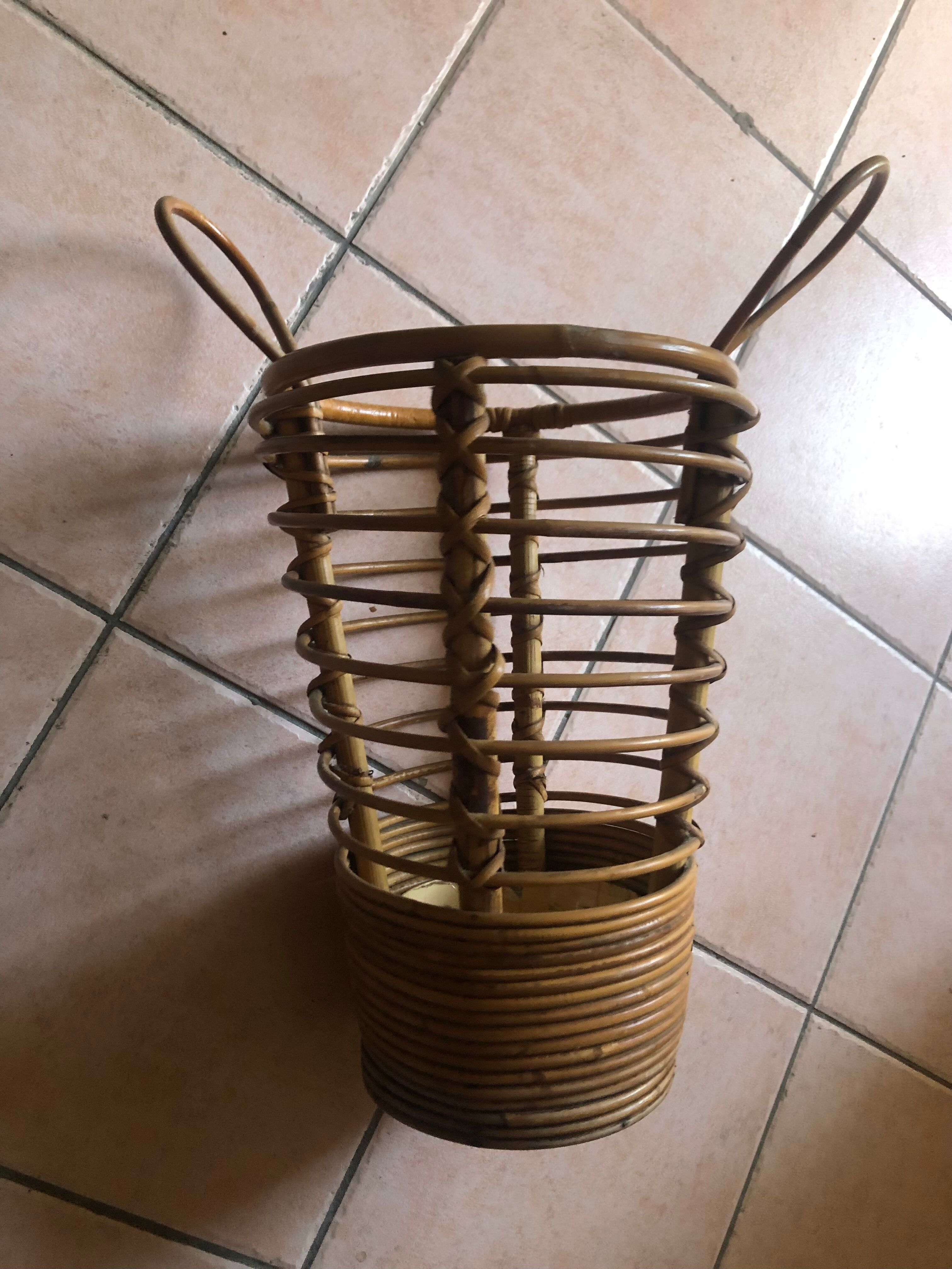 Umbrella door with bamboo handles and vintage rattan 60s