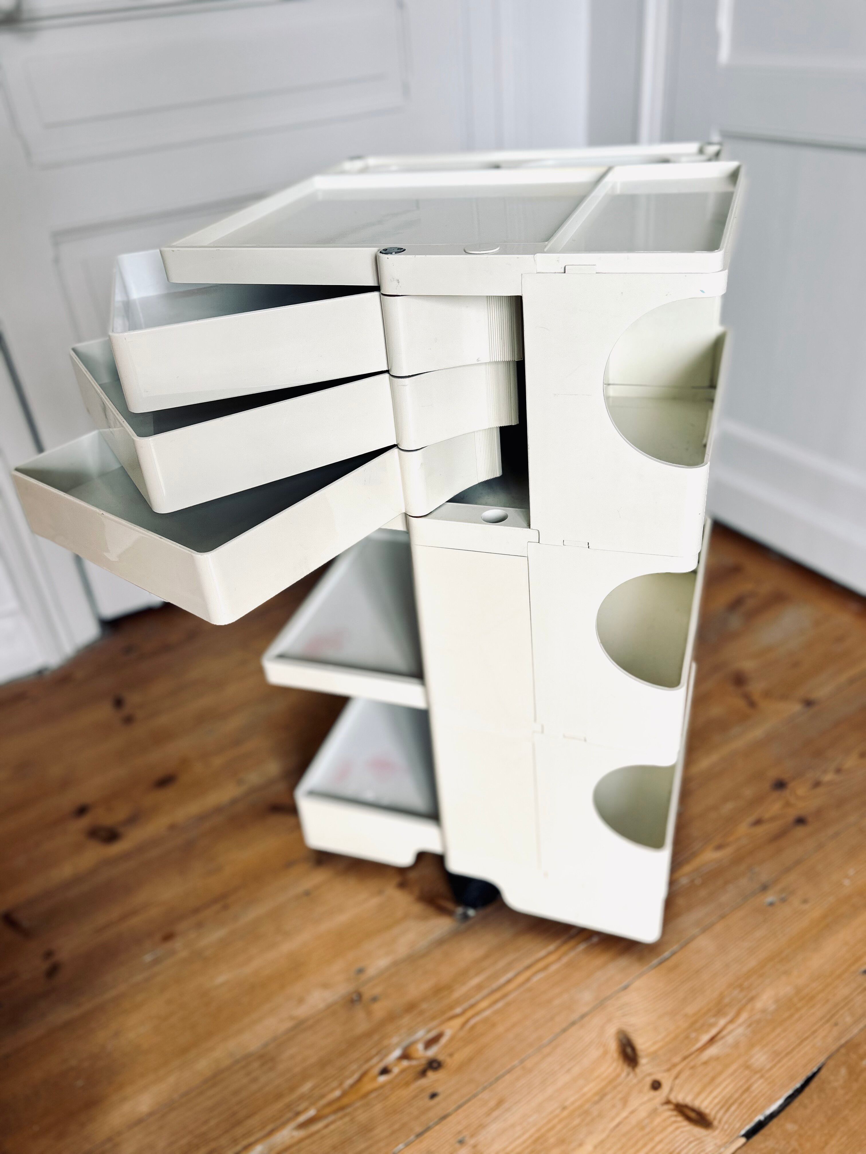 Joe Colombo storage furniture