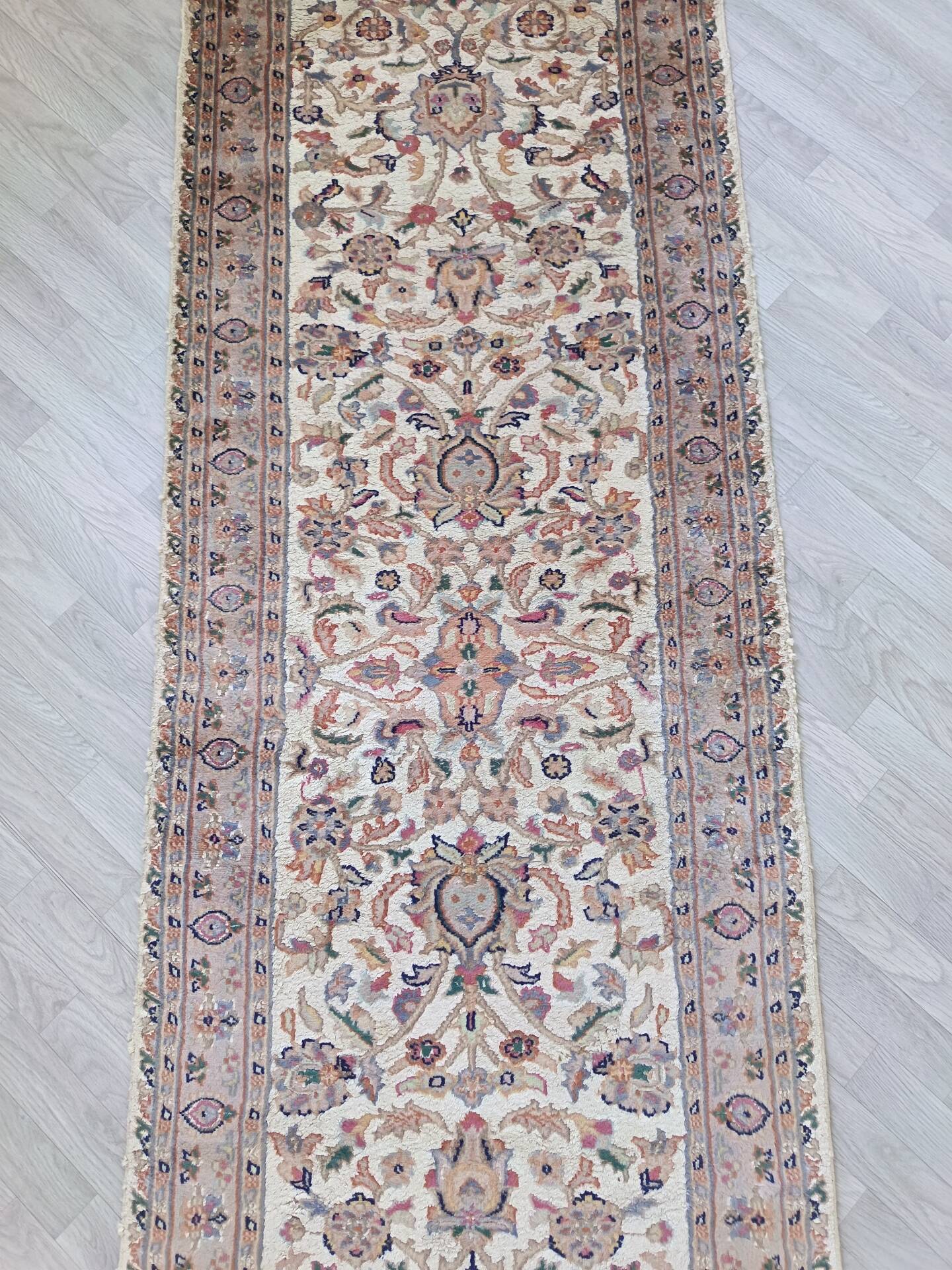 Pakistani Hand-Knotted Gallery Carpet
