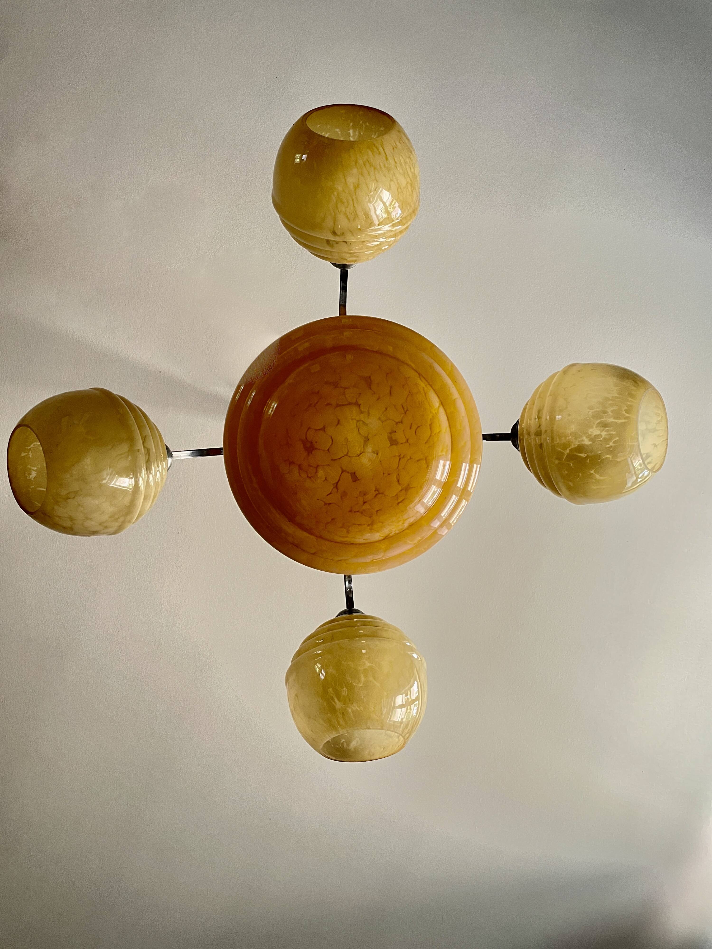 Lustre Art Déco bois et chrome verre de Clichy