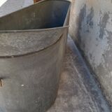 Ancient zinc bathtub 1900 -1m40