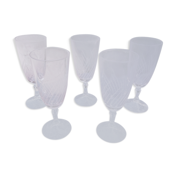 Set de 5 flûtes à champagne gravées années 50