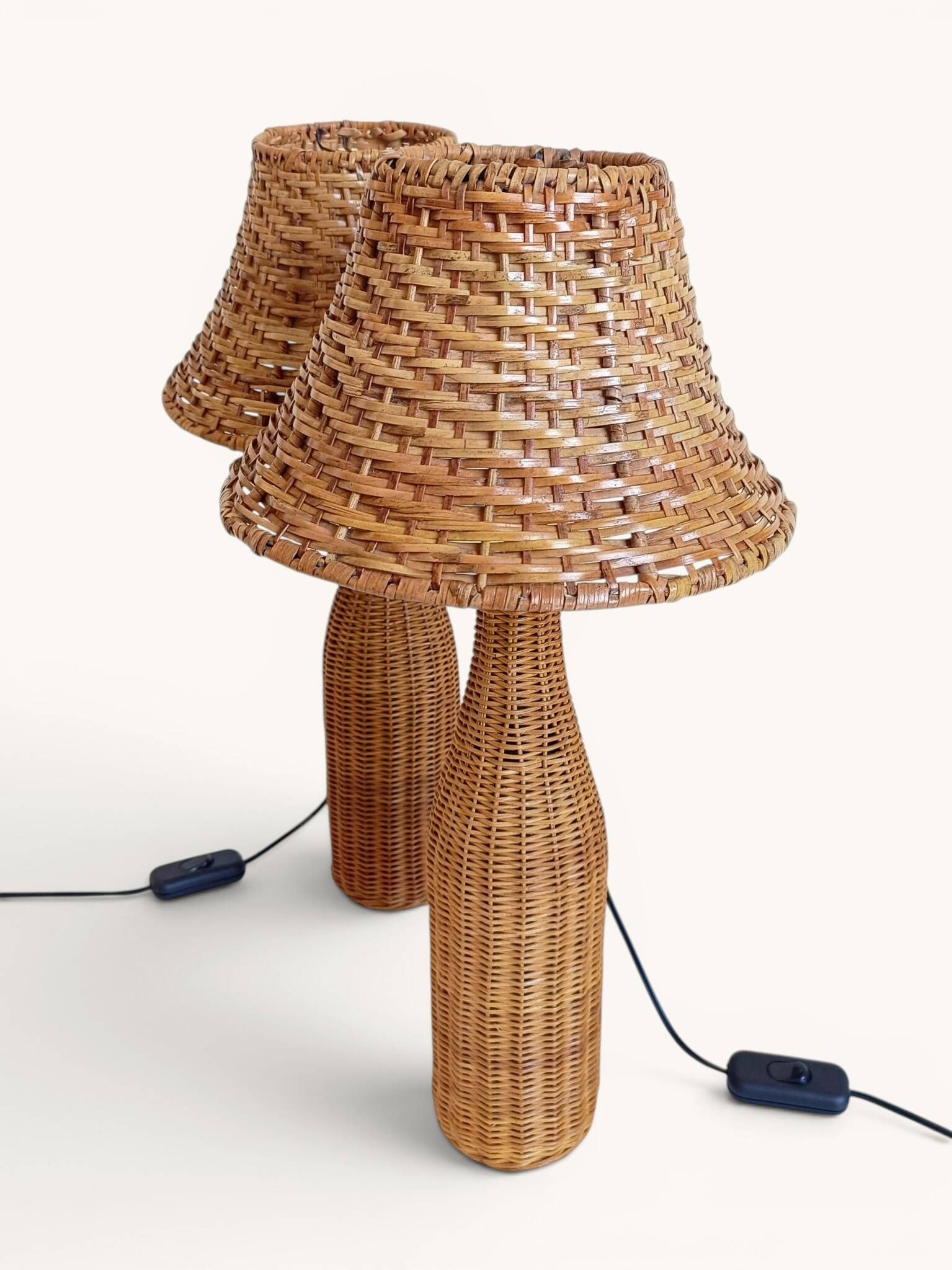 Pair of Table Lamps in Handwoven Wicker and Rattan, France, 1960s
