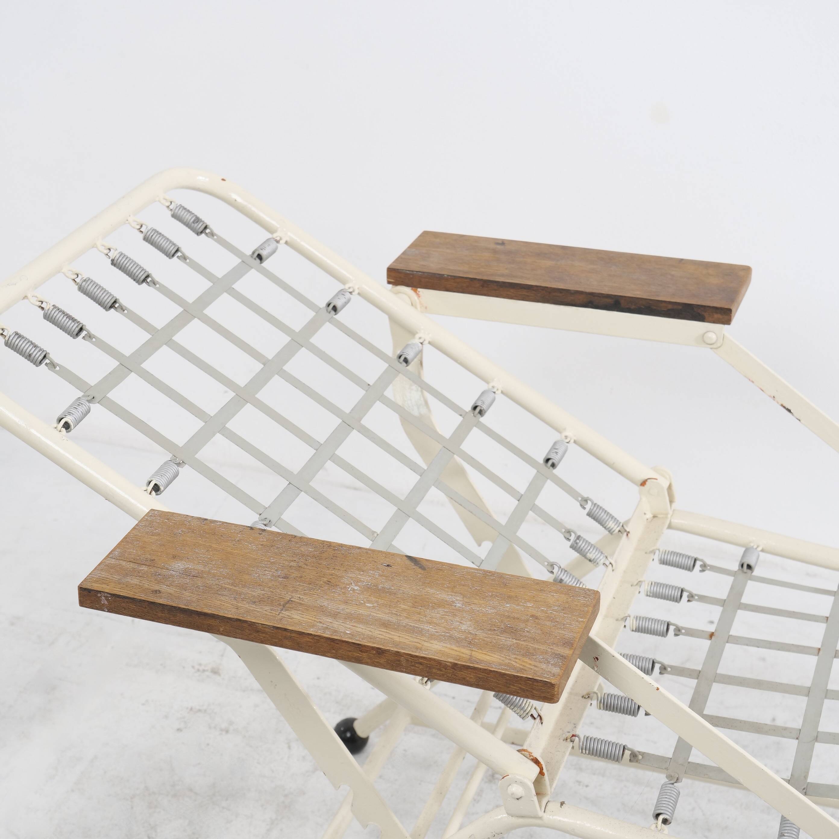 Pair of Art Deco tubular design lounge chairs