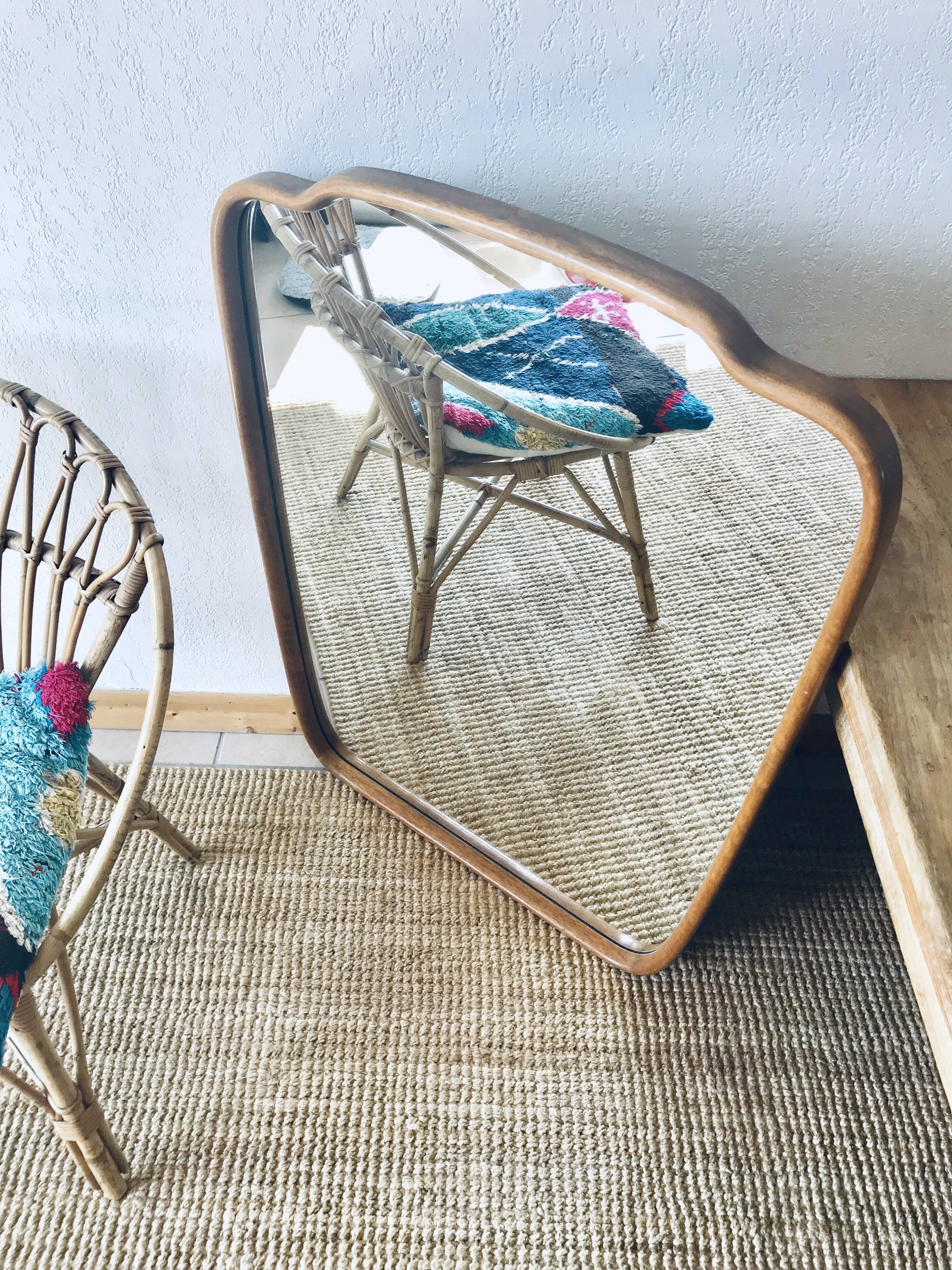 Free form mirror 80x104cm