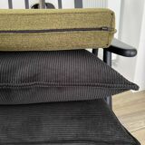 Fauteuil ton modèle "boomerang"