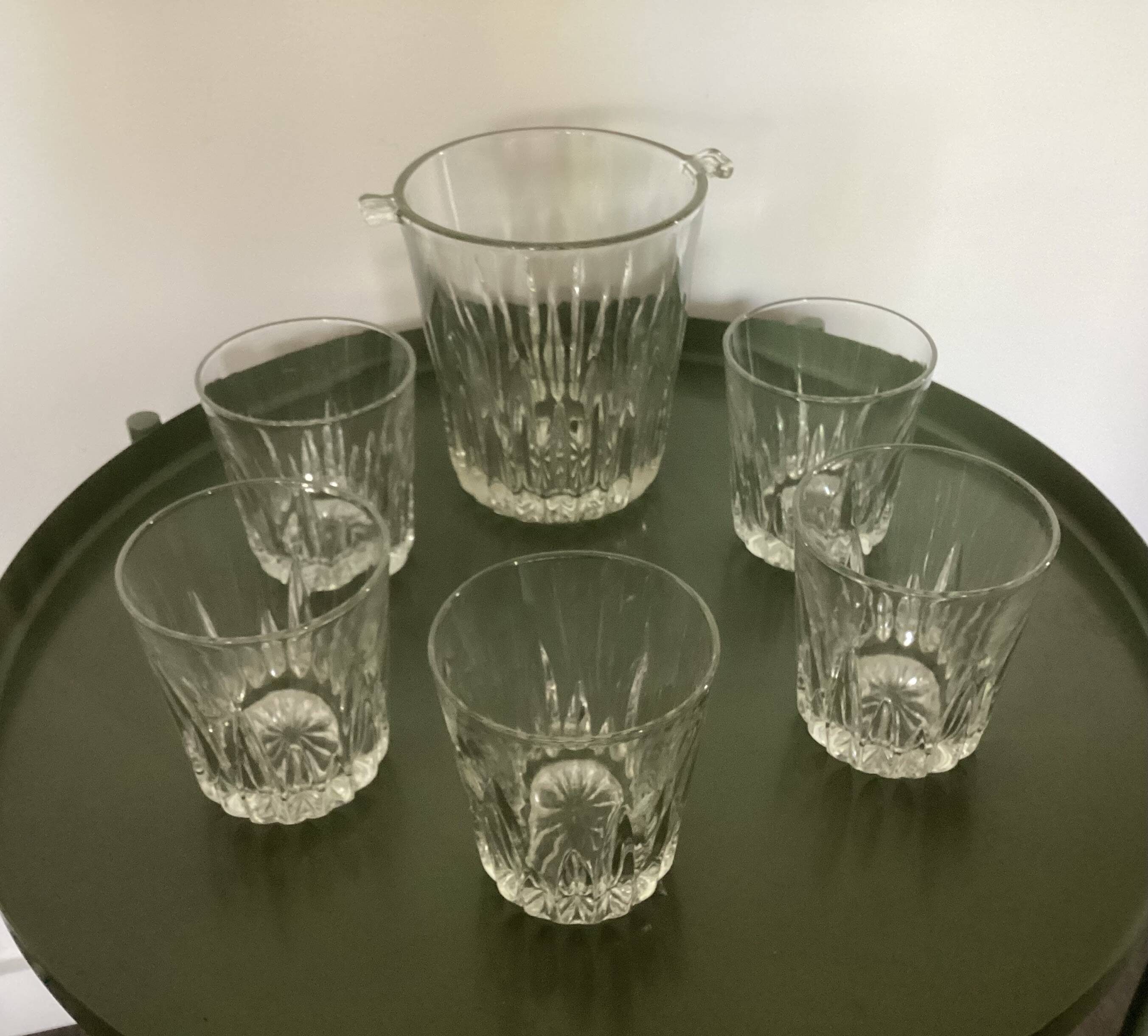 Original clear glass ice bucket with 5 glasses
