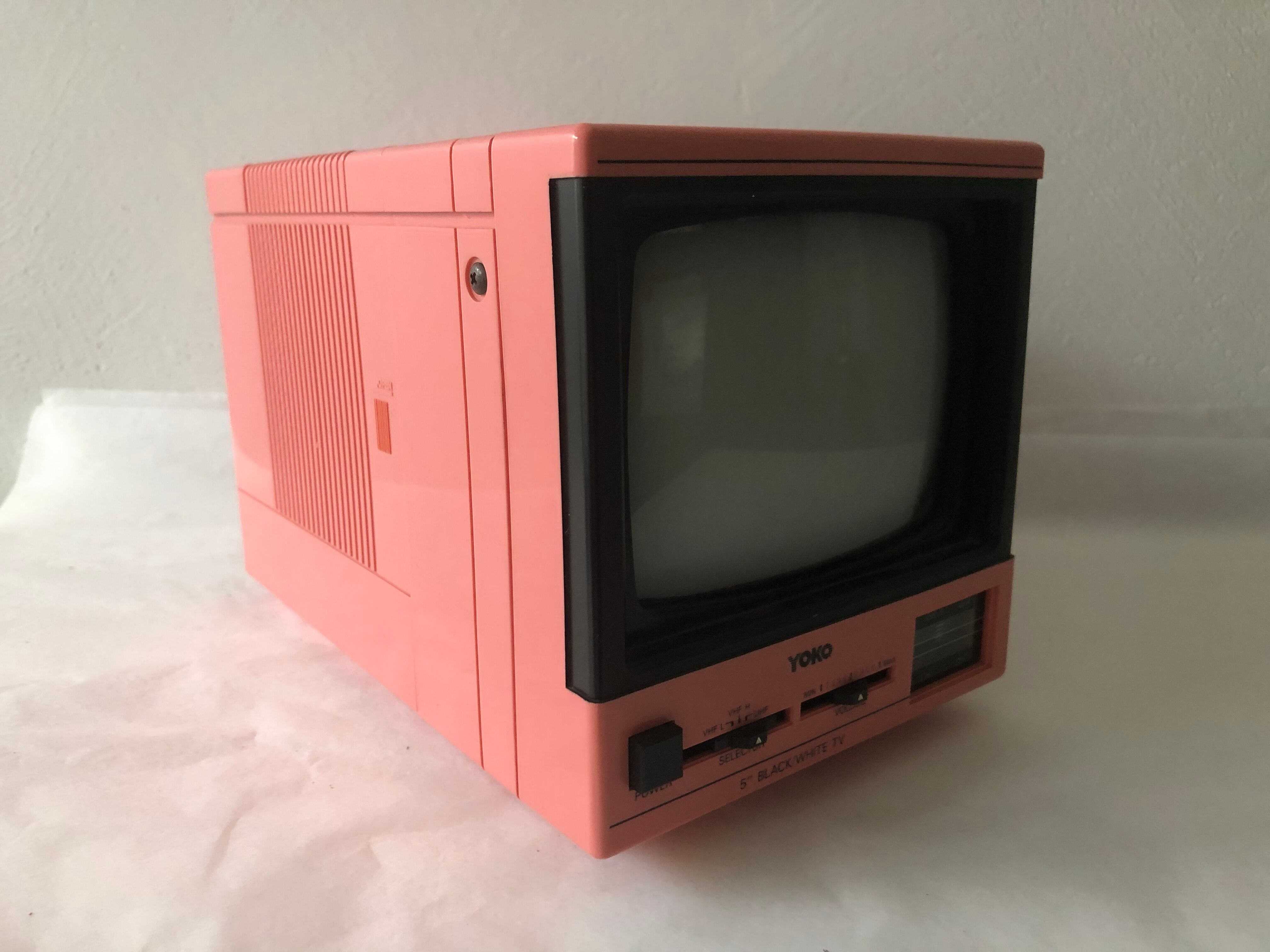 Portable pink TV 80s