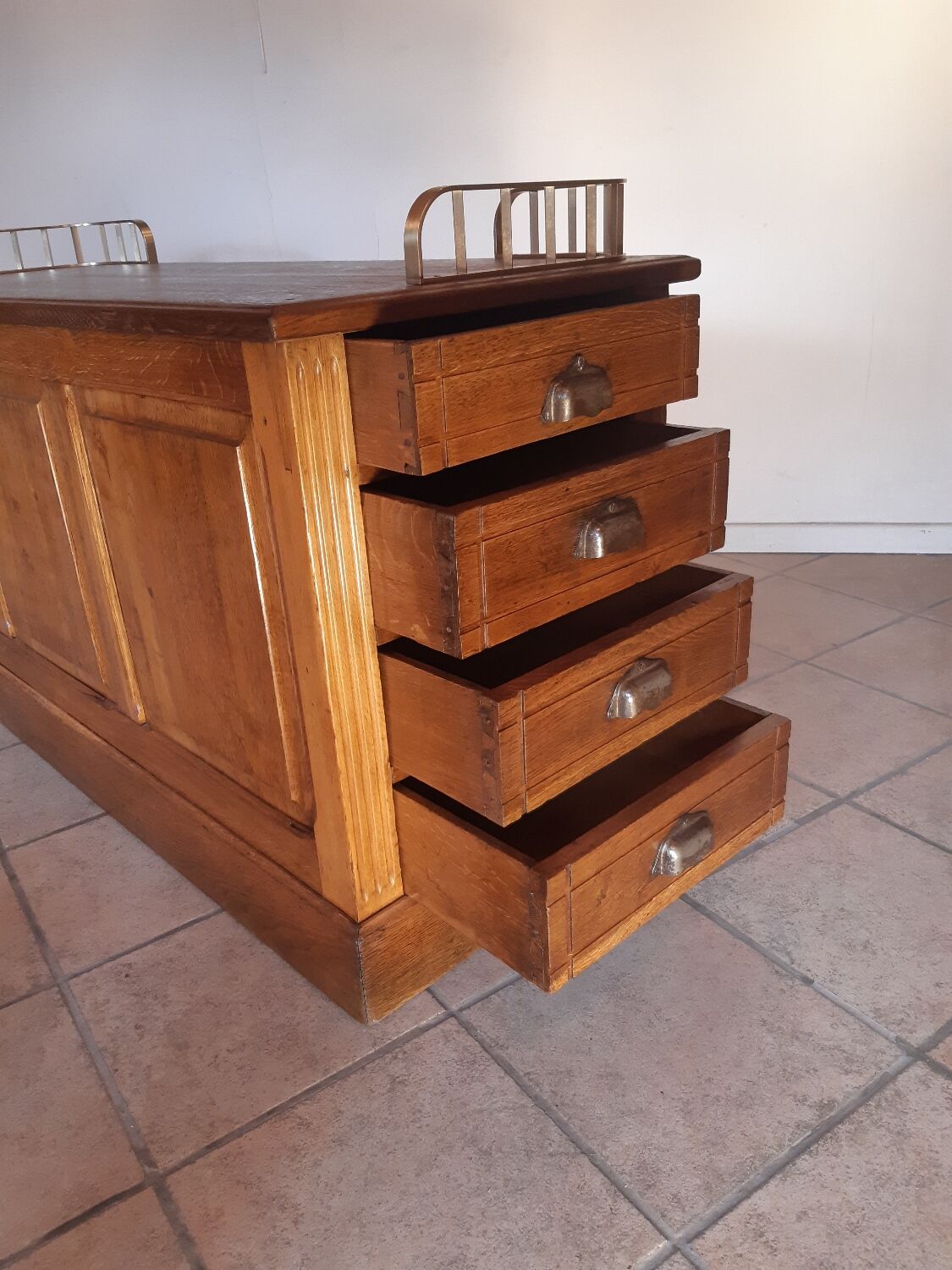 Countertop furniture 8 drawers kitchen island