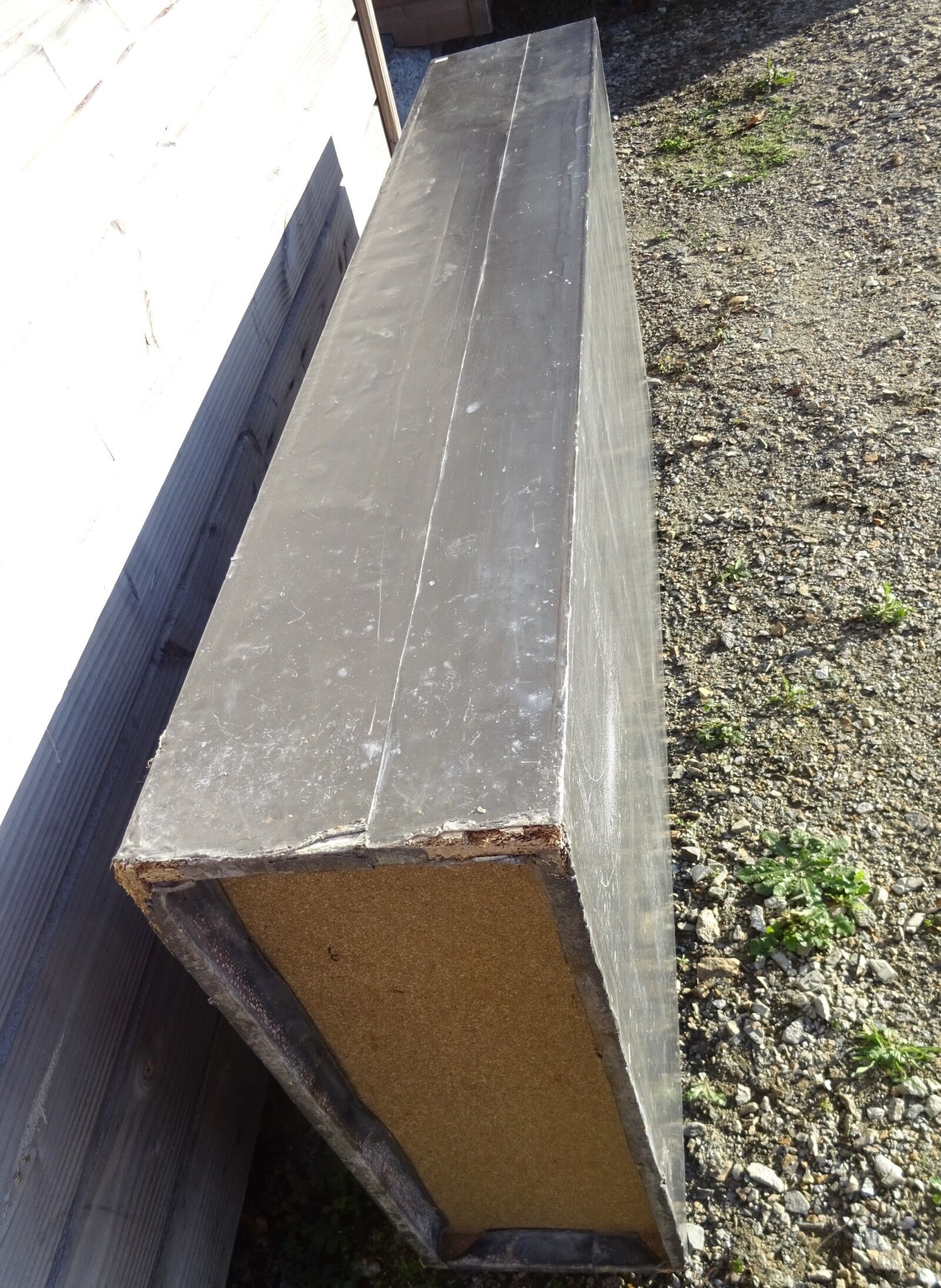 Console présentoir magasin de fleurs, design minimaliste