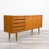 enfilade des années 60, de style scandinave classique